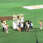 ソフトバンクホークス ヤフオクドームでビールを飲みながら野球観戦  福岡市中央区