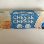 「チーズ&チーズ」チーズとクッキーが一緒になったチーズアイス【赤城乳業】